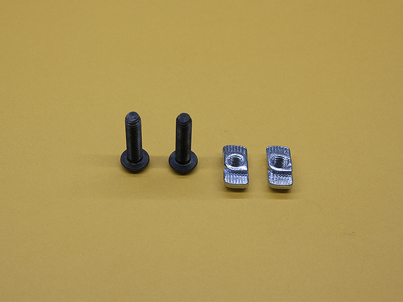 40 Series – (4x) M5 x 16mm Button Head Screws & (4x) M5 Quarter-Turn T-Nuts