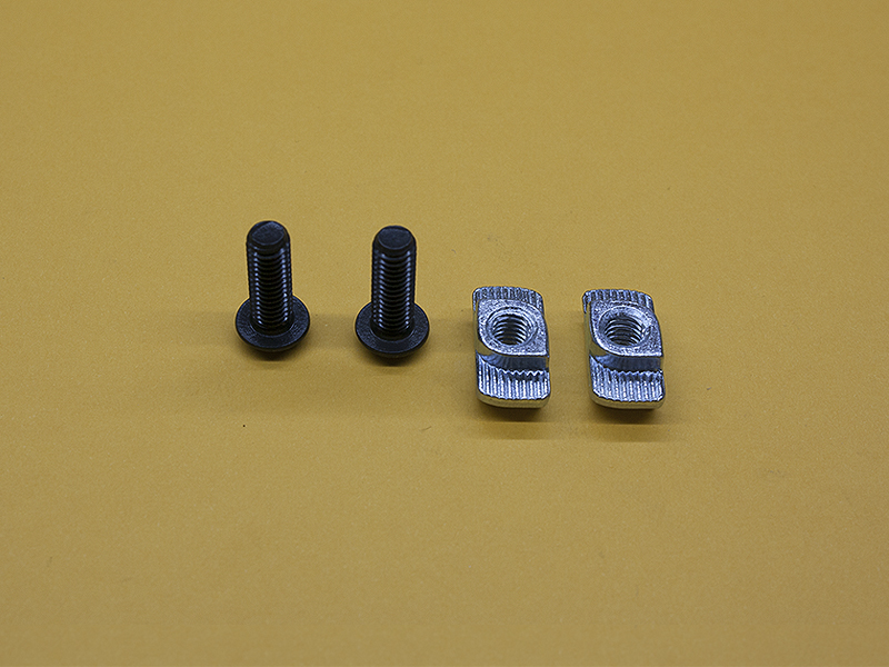 45 Series – (2x) M6 x 18mm Button Head Screws & (2x) M6 Quarter-Turn T-Nuts