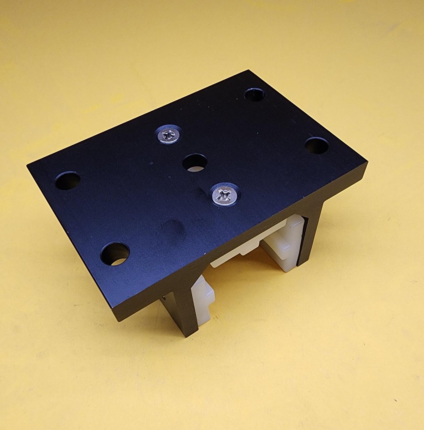 (LM-015-F-BLACK) 15 Series Short Double Flange Slider w/UHMW pads & brake holes (Black Anodized)